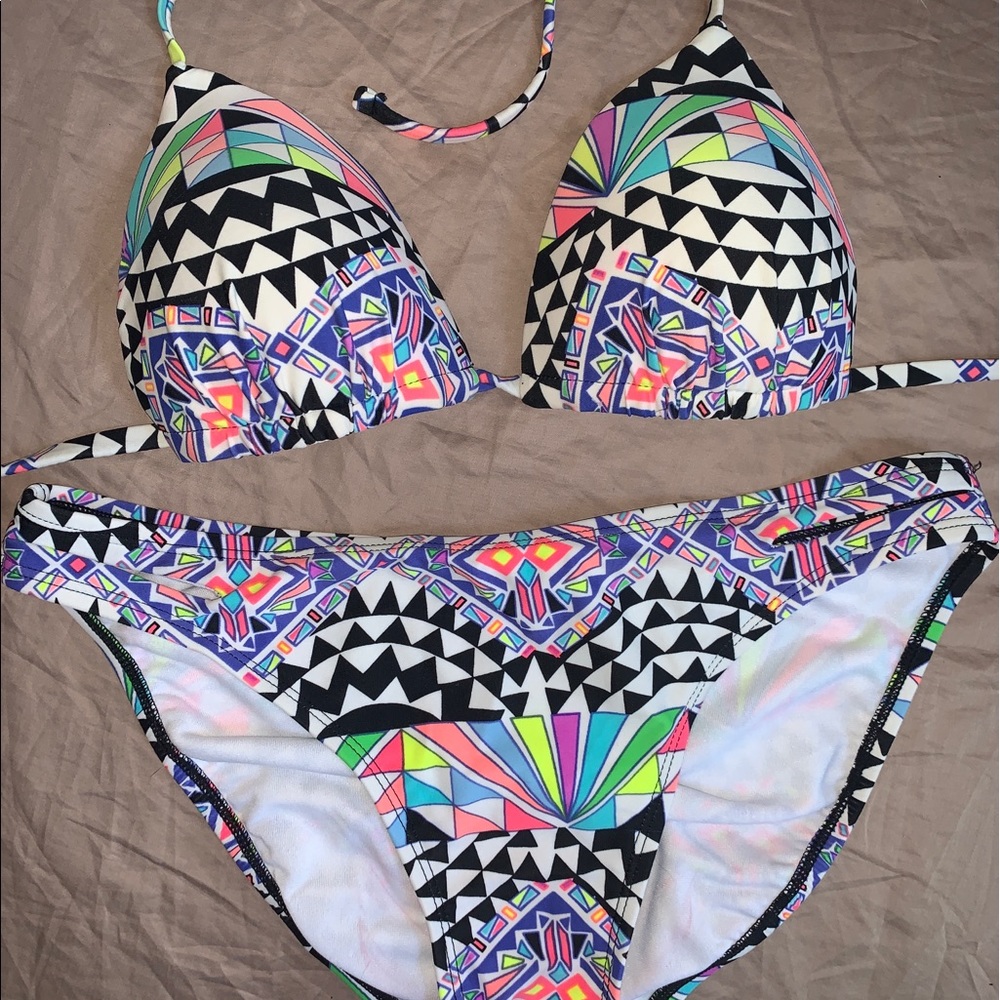Aztec bikini set!!